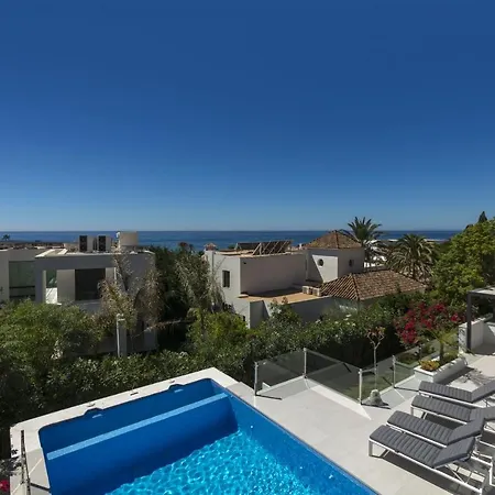 La Perla Villa *