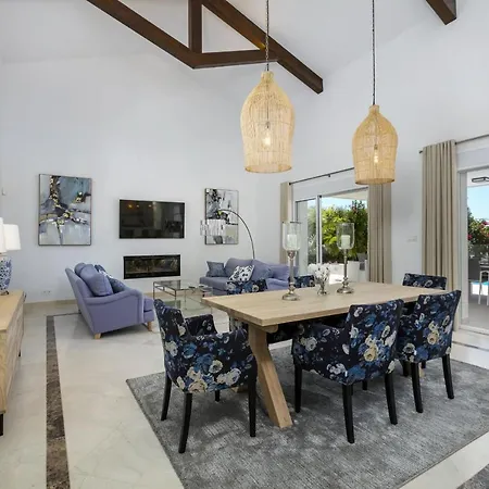Villa Elviria Playa