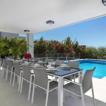 Villa La Perla By Finest *