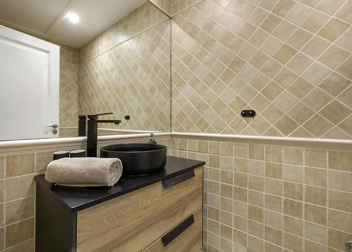 La Perla By Finest Willa