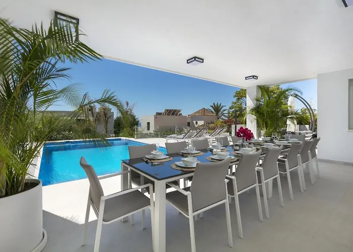 Villa La Perla By Finest *